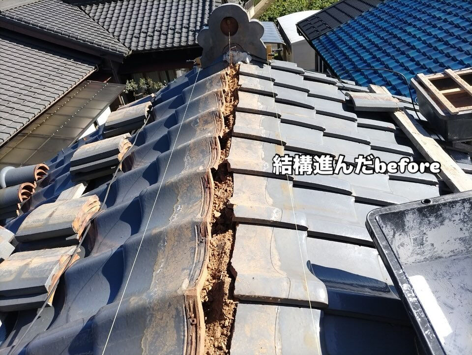 可児市土田にて、棟の積み替え工事と外壁角波工事👷